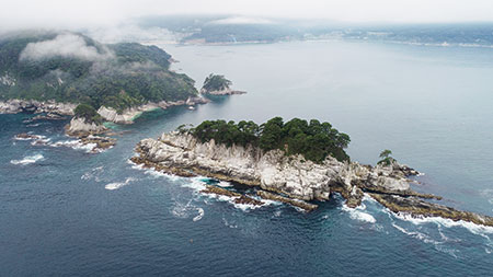 リアス式海岸が続く吉里吉里半島