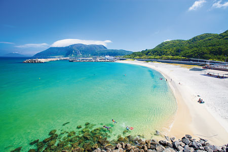 まちのチカラ 東京都新島村 青い海と白い砂浜 美しき２つの島 全日本民医連