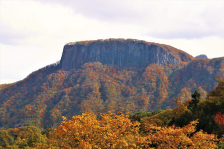 紅葉が美しい荒船山(写真提供：下仁田町)